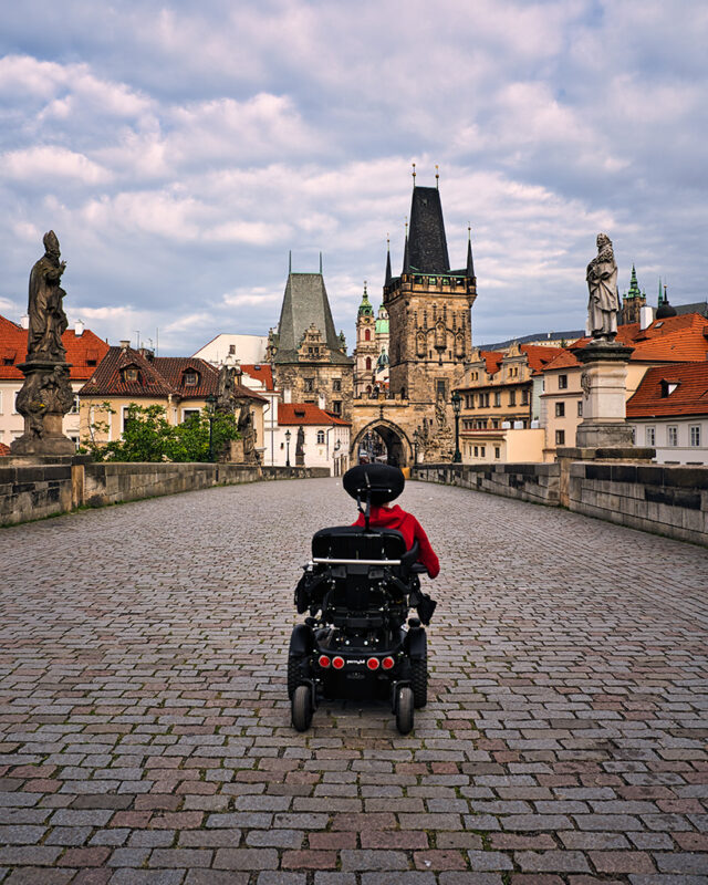 Entdecke die Schönheit der Stadt Prag, bekannt für ihre atemberaubende Architektur, Geschichte und Kultur.